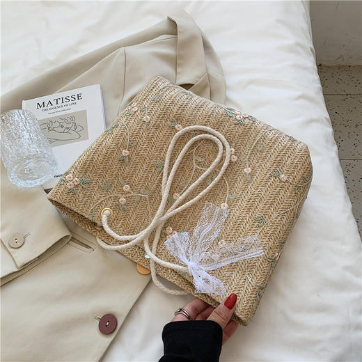 【YOOE】简约草编洋气单肩托特包 蝴蝶结小清新编织手提包 新款户外沙滩大容量包 商品图5