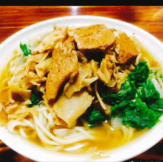 腊笋肉片面 商品图0