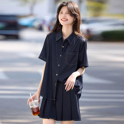 【专属特价】熙世界2025新款复古丹宁仿天丝软牛仔衬衫女短袖夏季薄款翻领外套 商品图3