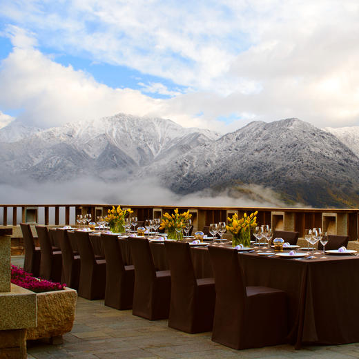 2晚/3晚【九寨沟日赛谷丽思卡尔顿隐世酒店 | 实时代订】全球第六家&国内首家隐世酒店！入住158㎡隐世山海阁，享特色火锅、下午茶、酒廊鸡尾酒、隐世特色活动，更有住3付2超值促销，打卡绝美九寨顶奢！ 商品图3