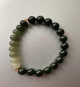 JS（小白）和田玉多宝渐变手链