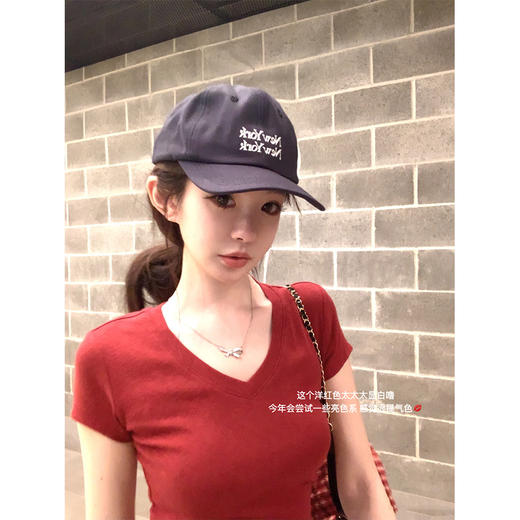金蘑菇菇 新季不减肥t系列 / 一秒好身材 微妙小版型V领修身短袖 商品图8