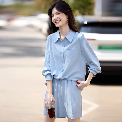 【专属特价】熙世界欧若风穿搭防晒衬衫套装女夏户外穿搭宽松薄衬衣短裤两件套 商品图3