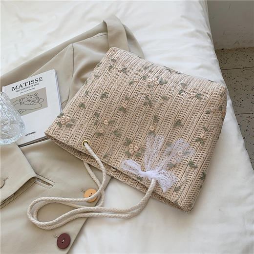 【YOOE】简约草编洋气单肩托特包 蝴蝶结小清新编织手提包 新款户外沙滩大容量包 商品图4