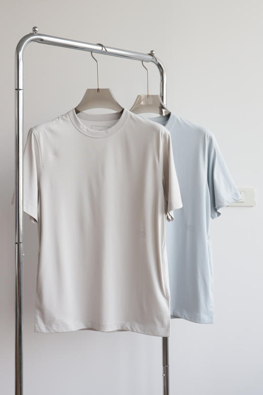 只剩蓝色勒 Y-③ 宽松版 丝光棉圆领短袖T恤 TX461 商品图1