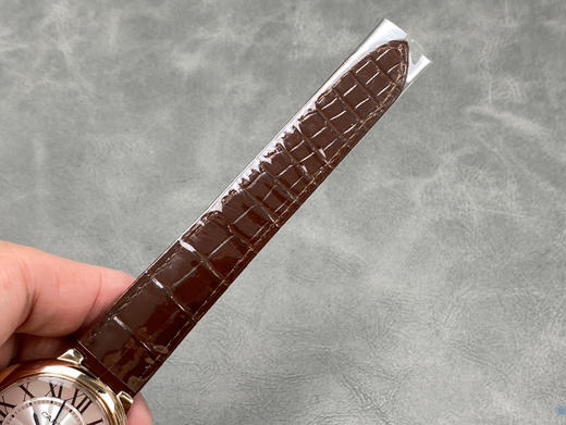 AF穷工极态，精雕细刻——卡地亚36mm自动机械蓝气球系列腕表
延续以往优异的产品质量更换全新包装和全新防伪标，让高品质更有识别性
【表壳】直径36毫米，原装一致！精钢材质表壳❕原版开模的❕❕ 商品图7