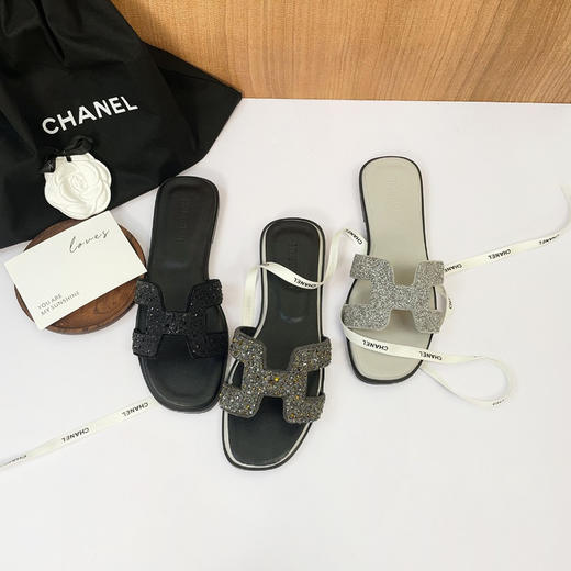 💕2025夏日奢侈大牌同款拖鞋合集💰69-89解锁小羊皮拖鞋❗❗ 年年人气都CHAO高的拖鞋又来啦 🥰夏天的气息一下就有了｜ 🆕ROAADN奢侈大牌同款夏日拖鞋 鞋型整体就很轻便 商品图6