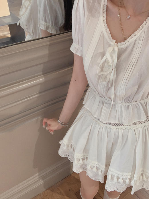 金蘑菇菇 da‘mare罗马的仲夏/方领镂空刺绣设计感衬衫高腰半裙 商品图13