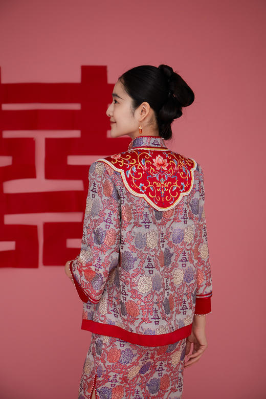 荷言HEYEN 花嫁 非遗并蒂喜字纹双面异色罗新娘旗袍手工葫芦盘扣高定系列 商品图3