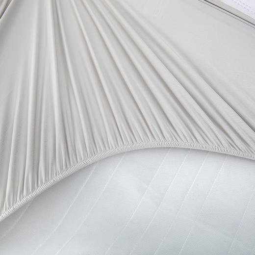 多喜爱 小凉皮冷感笠围席【单件】－灰/蓝【凉感面料】【床笠设计】【可折叠收纳】【可水洗】三明治结构细腻光滑 透气不闷 席子/凉席 商品图4