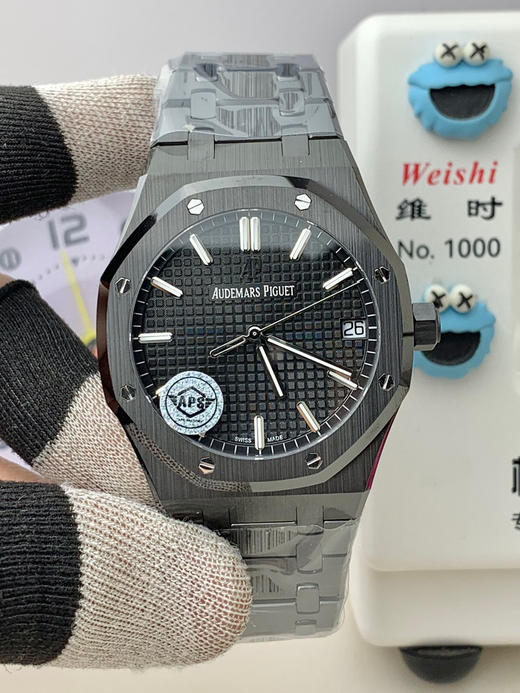 NOOB official新品爱彼15500全陶瓷款式全新到货，凭借陶瓷材质与cal.4302一体机复杂功能的结合，工艺与创新的典范，既延续了皇家橡树的经典美学，突破传统材质限制，高级制表的标杆之作❕ 商品图0
