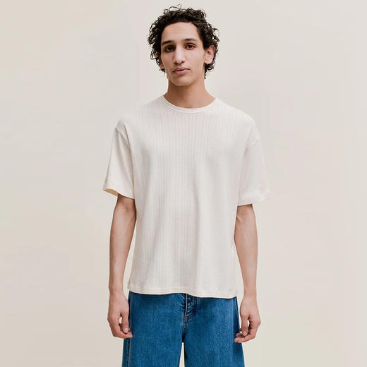 A Kind Of Guise TADOR T-SHIRT意大利棉暗纹针织宽松圆领短袖T恤 商品图0