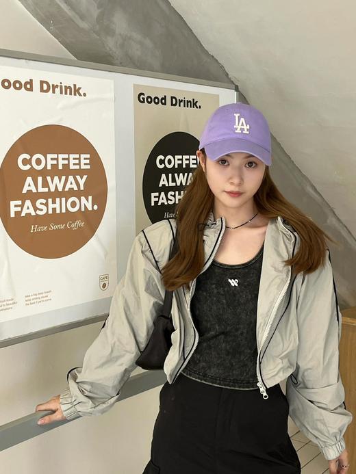 【专属】MLB经典大标棒球帽！颜值神器！巨显脸小#超时尚的软顶大标刺绣棒球帽！男女同款！多色百搭，可咸可甜！  随意穿搭一下出门就是炸街的存在有型有气质！四季可戴！ 商品图12