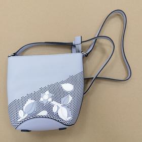 6907047346617 郁金香系列女士头层牛皮桶状通勤斜挎包（宽约21cm 高约19）