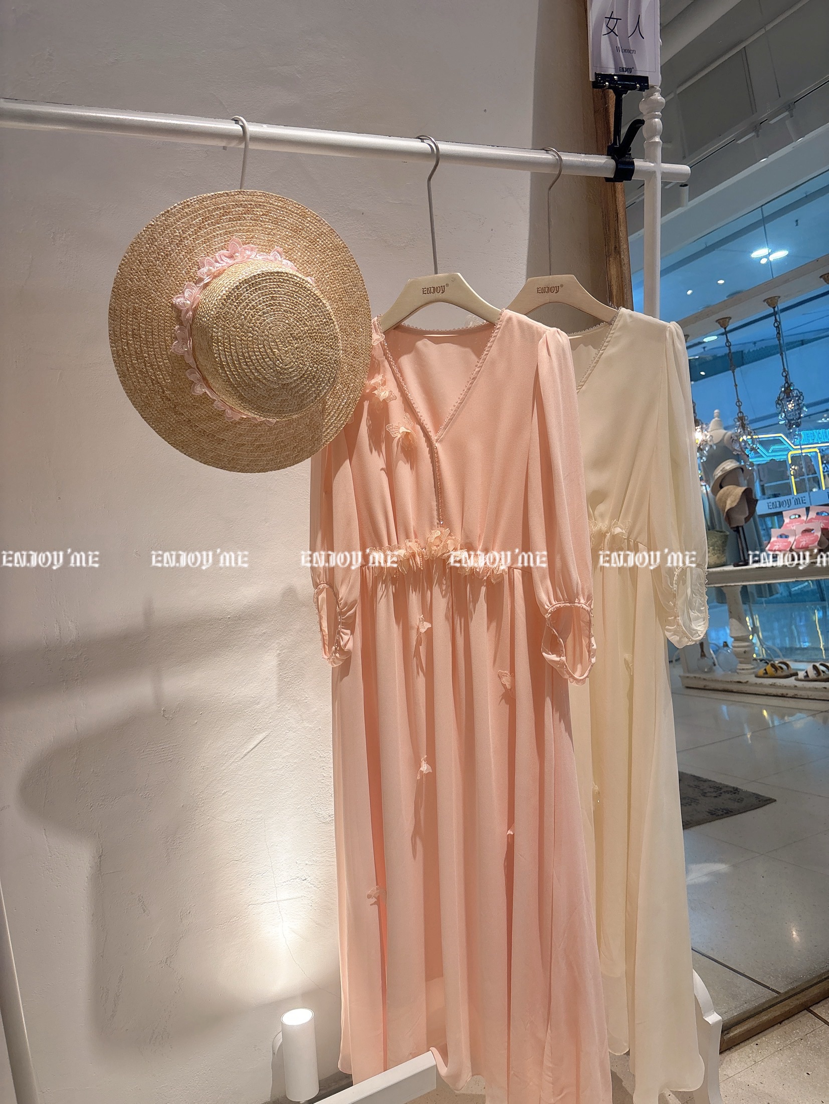 【门店同款】ENJOY夏季温柔花朵飘逸长裙 162345829