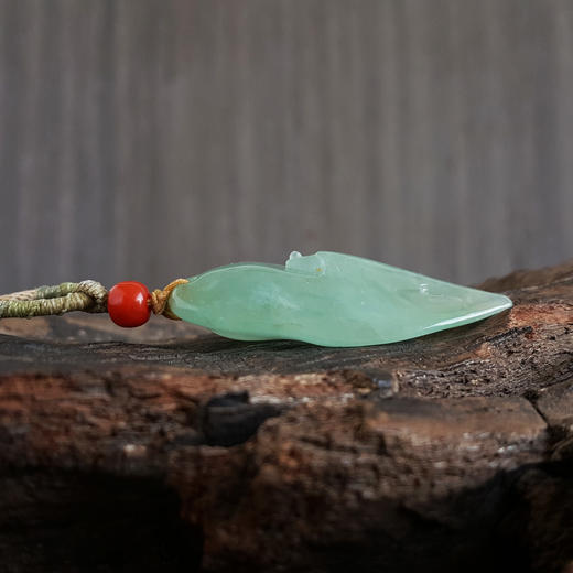 【天然正品】天然细腻冰种随形翡翠配玛瑙单珠吊坠项链030425AH73 现售价：2680 商品图7