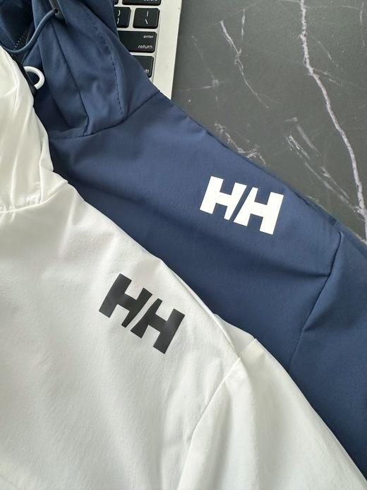 点此购买 海丽汉森春夏季男士防晒户外休闲舒适透汽外套 bk 316843 商品图11