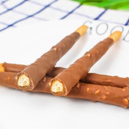 咔咔番巧巧棒 巧克力涂层饼干棒（巧克力味）28g 商品图1