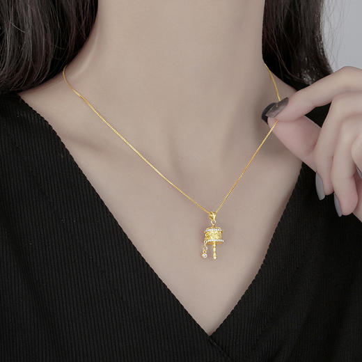 售完不补【敦煌转经筒项链】敦煌福泽转经筒项链女 轻奢时尚高级感独特设计吊坠锁骨链 商品图3