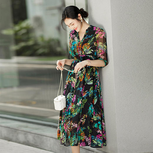 丁摩 法式真丝植物印花串珠连衣裙90415 商品图0