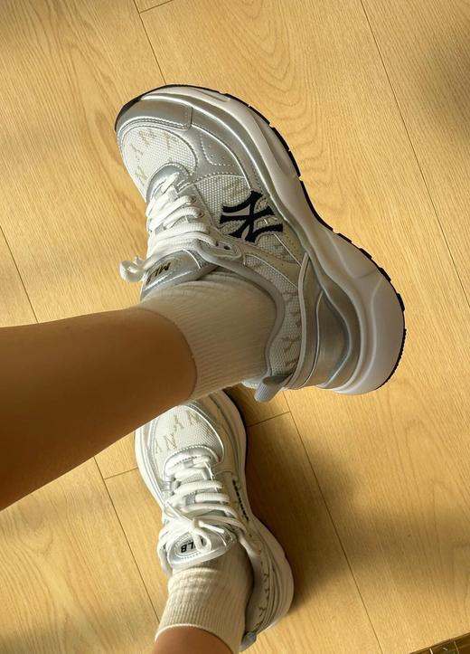 【专属】📍#MLB复古老花老爹跑鞋#  超炸的款，脚感一如既往不让人失望‼️  上脚超级时髦！  任意风格搭配都能全盘接住💯 商品图1