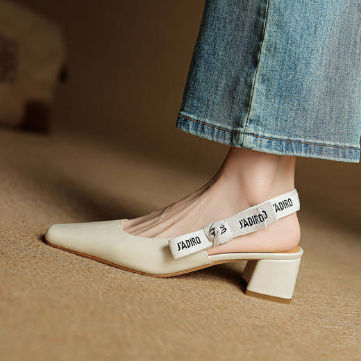 【预售5天】夏季新款百搭粗跟字母凉鞋女包头中跟后空浅口高跟鞋女HB&0033 商品图1