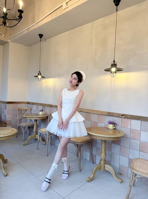 点此购买 亚瑟士鬼冢虎MEXICO 66 TGRS女士玛丽珍蕾丝花边芭蕾舞鞋 98 316920 商品图12