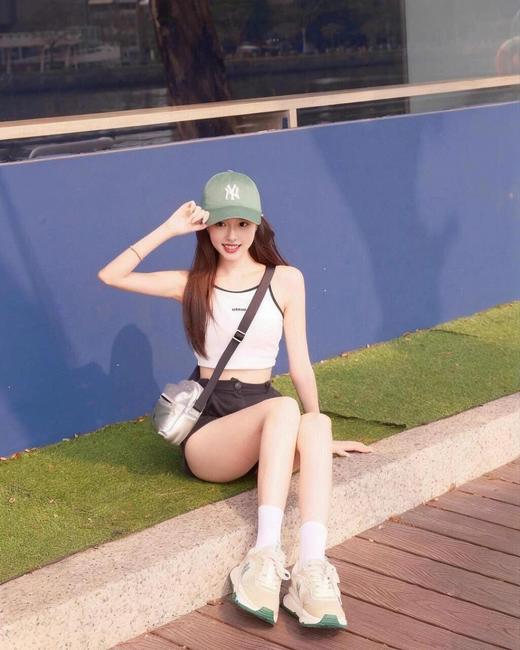 上脚超赞超时尚的#MLB拼接网面跑鞋！不买后悔一年‼️  🔥各种风格随意切换🔥男女皆可穿💞轻松get你的city walk‼️ 商品图3