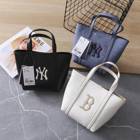 超有feel的MLB菜篮子包包！上身真的好美～大容量巨能装！满足日常出行!简约主义，很好搭衣服，逛街、旅行都很可！三个配色真的太绝了！简约又高级，完全不挑穿搭