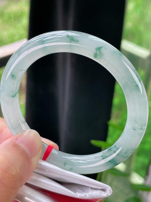 53圆条翡翠手镯 商品图2