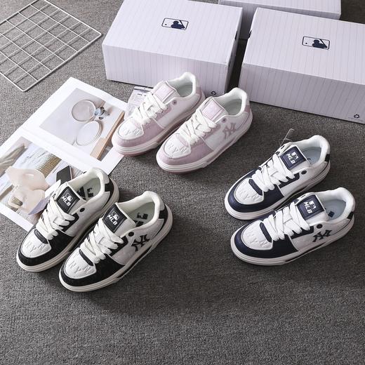 【专属】颜值爆表的MLB25款春夏印刻老花学长鞋SXM07，这双鞋完美长在我的审美点上！直接让我患上了选择困难症了 无论搭鲨鱼裤，还是阔腿裤都是可以搭配出不一样的时髦感！ 商品图10