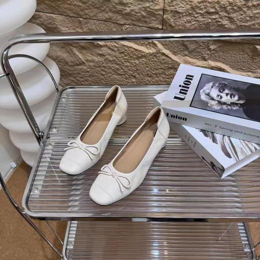 4楼罗密瑞姿软皮瓢鞋 商品图0