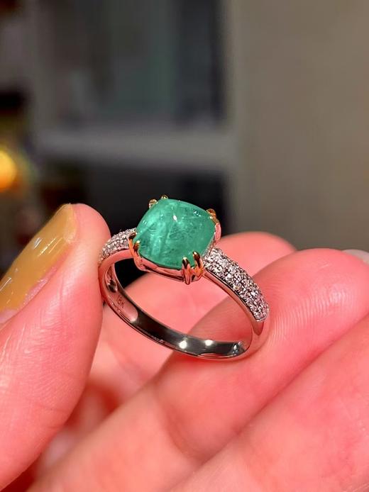 1.76ct糖塔祖母绿戒指 商品图1