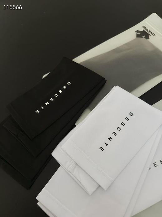 韩单正品迪桑特冰袖，官网在售490+一副的冰袖
迪桑特防晒冰袖！男女同款！出口韩国订单！
两个颜色  黑色，白色
 Size : 黑色 M L XL    白色 M L XL 商品图3