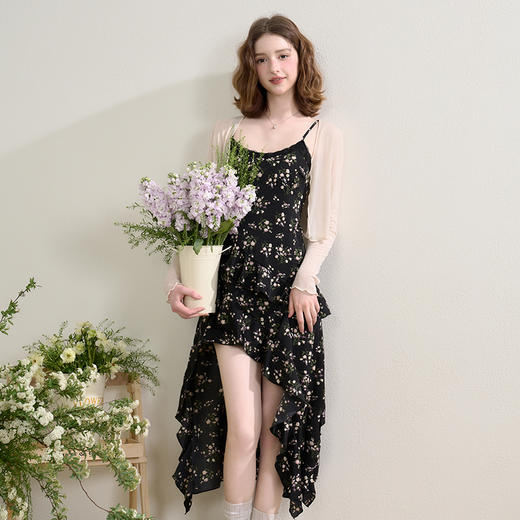 西遇法式吊带连衣裙女夏季新款不规则度假风沙滩裙碎花裙SS050518 商品图3