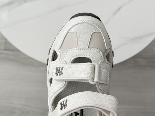 点此购买 MLB夏季男女款增高老爹凉鞋 98 316886 商品图13