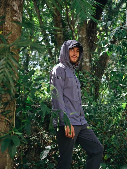 点此购买 海丽汉森春夏季男士防晒户外休闲舒适透汽外套 bk 316843 商品图3