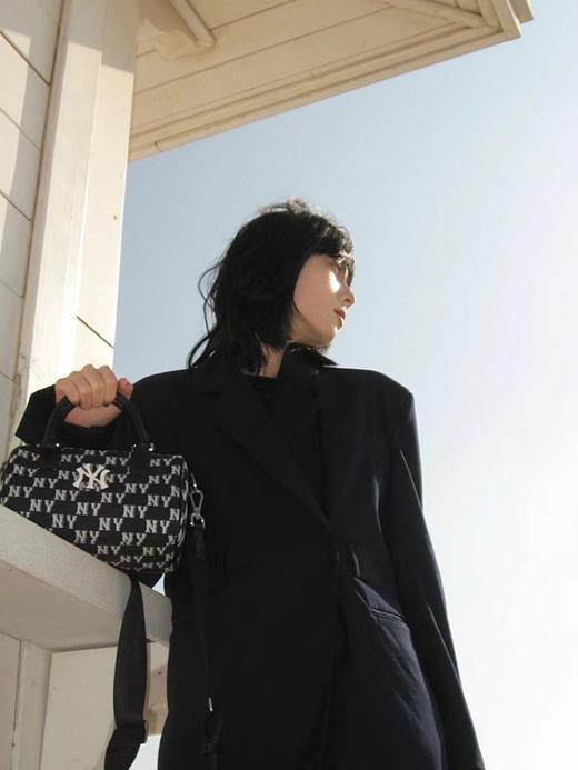 【专属】救命！简直是神仙颜值！！！ #MLB钻石老花波士顿包  爆火的“波士顿”包型，复古与新潮的完美结合！ 商品图5