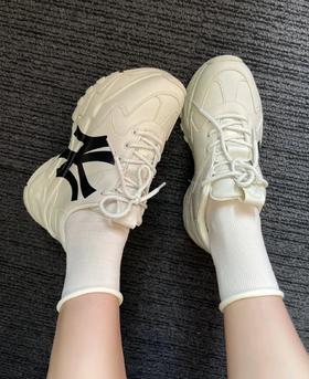 【专属】MLB增高老爹鞋⏫隐形增高，大长腿即视感！  各种风格都能hold住！  超百搭！随便上脚一搭