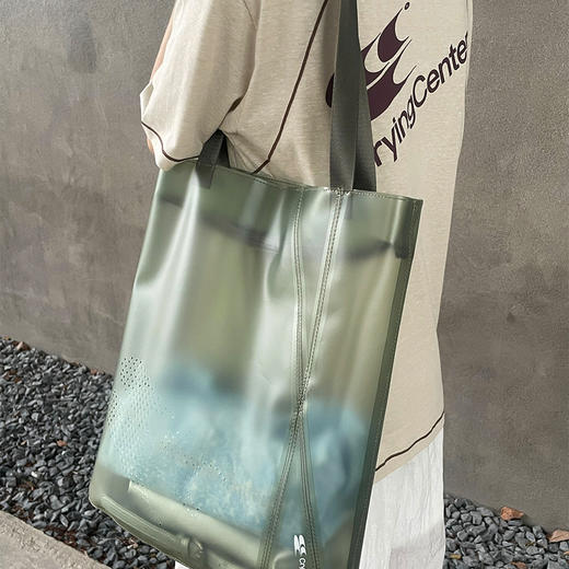 CryingCenter 环保可降解tpu材料半透冲孔拼接星星托特包哭喊中心 商品图1