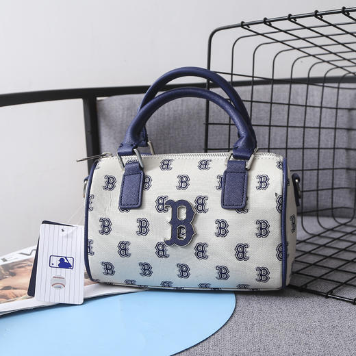 【专属】救命！简直是神仙颜值！！！ #MLB钻石老花波士顿包  爆火的“波士顿”包型，复古与新潮的完美结合！ 商品图10