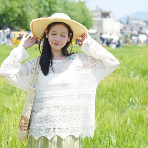两三事牧野云间 2025夏季新款森女风立体花朵镂空针织衫女宽松 商品图1