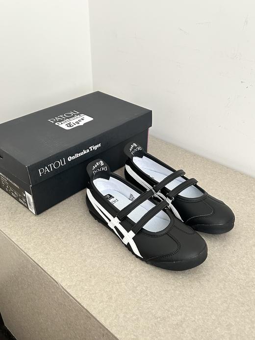 点此购买 亚瑟士鬼冢虎MEXICO 66 TGRS女士玛丽珍蕾丝花边芭蕾舞鞋 98 316920 商品图1