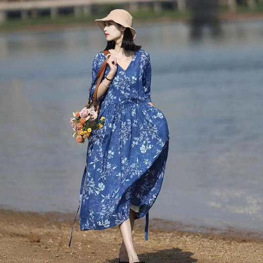 雀说 棉麻印花连衣裙女宽松复古V领五分袖过膝长裙子6078 商品图2