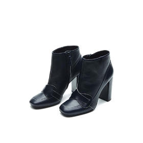 888736680389 Tory Burch女款女方头侧拉链粗跟靴子 37码