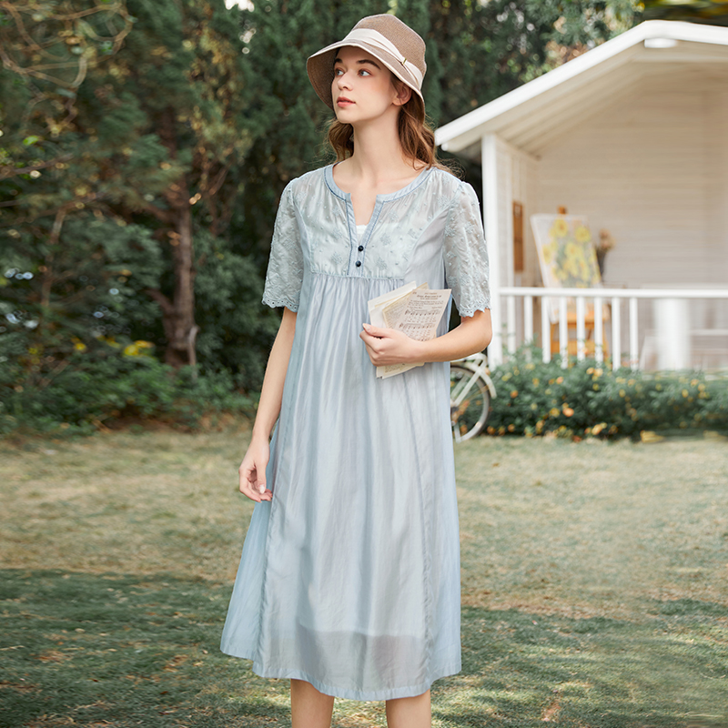 Famecoco范可儿吊带连衣裙两件套夏季天丝海边度假宽松裙FAB3FA038