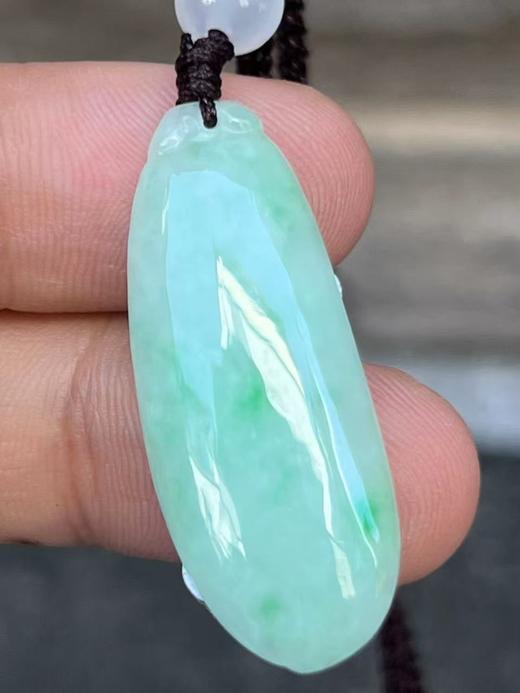 【云意轩翡翠】编号：6659 糯冰绿底翡翠福瓜  天然翡翠 附证书 商品图1