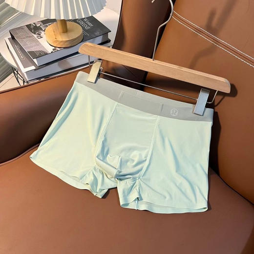 外贸原单正品lulu丨外网168美刀露露柠檬男士运动四角短裤3条装冰丝平角内裤四角礼盒装
颜色：藏青，浅绿、灰色
尺码：L一4XL
贴身衣物开盒无质量问题不退换 商品图6