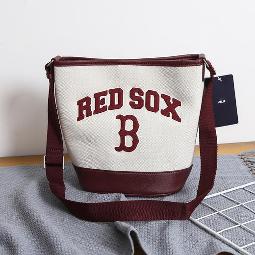 严选 | MLB休闲帆布水桶包 深奶油&酒红/深奶油&黑色/靛蓝色 22*14*24cm 商品图12