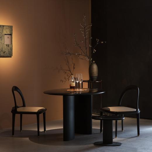 大漆玄黑小圆桌 商品图3